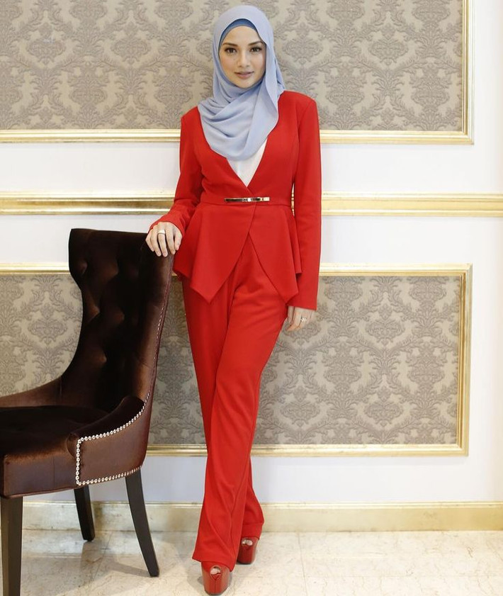Người đẹp Neelofa Noor luôn ghi điểm với phong cách thời trang. Ảnh: Printest.