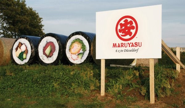 Nhà hàng Maruyasu (Nhật Bản) và cách quảng cáo món sushi độc nhất vô nhị.