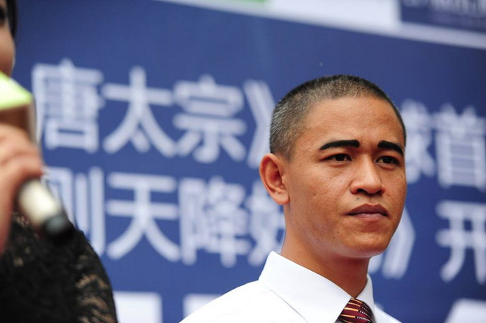 Xiao rất "đắt sô" nhờ khuôn mặt giống Obama.