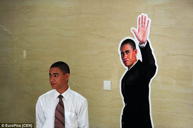 Xiao hiện đang thực hiện phẫu thuật thẩm mỹ để trông giống ông Obama hơn nữa.