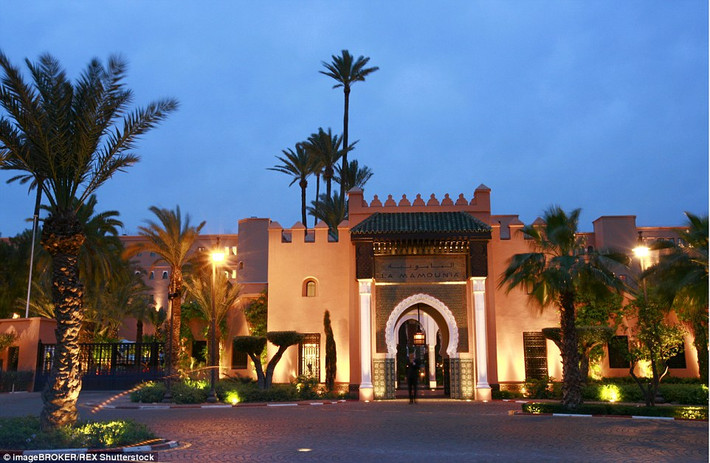 Khách sạn La Mamounia ở Ma-rốc được đánh giá là một trong những khách sạn tốt nhất thế giới, với kiến trúc mang đậm phong cách Ả-rập.