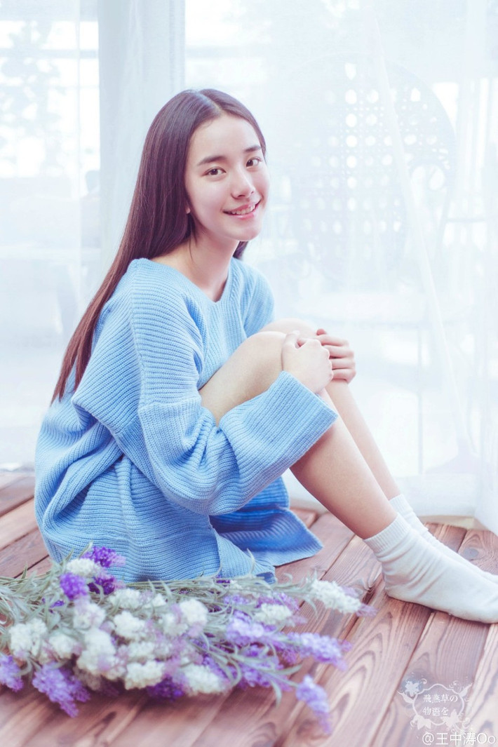 Oo sở hữu khuôn mặt giống như diễn viên người Nhật Bản Sora Aoi.
