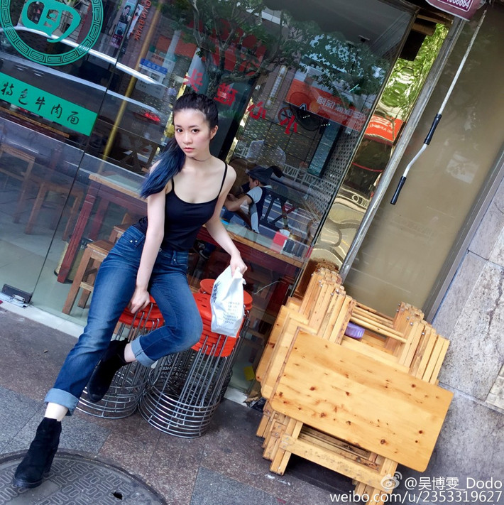 Phong cách trẻ trung, năng động và sexy của Dodo.