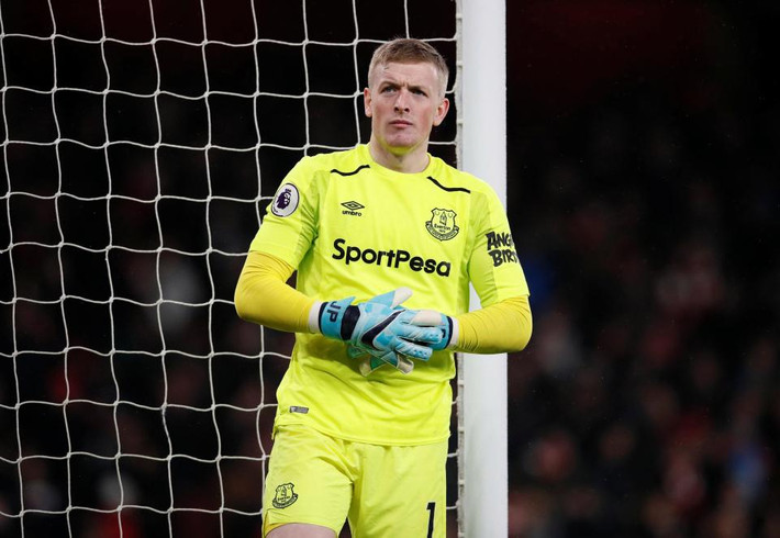 Mourinho và các cộng sự khá ấn tượng trước phong độ của thủ thành người Anh - Jordan Pickford kể từ ngày anh chuyển đến Everton.