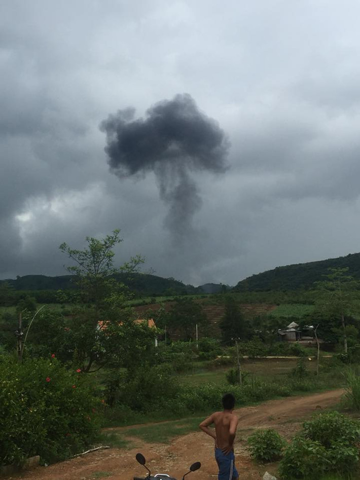 Còn nickname Hoàng Tùng thì viết: "Su-22 là một trong những chiến đấu cơ được trang bị khá hiện đại mà Quân đội Việt Nam đang sử dụng. Hiện tại vẫn chưa rõ nguyên nhân tại sao nhưng việc mất đi 2 phi công có kinh nghiệm là mất mát vô cùng lớn với nước nhà".