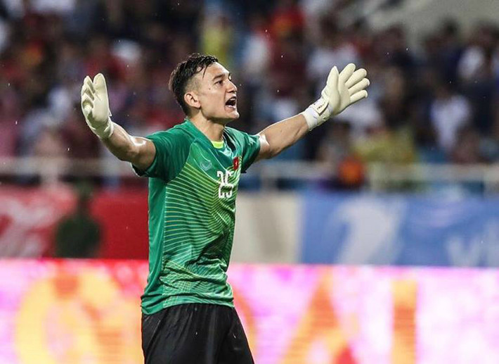 Đặng Văn Lâm đã giúp ĐT Việt Nam không để lọt lưới trong cả 4 trận ở vòng bảng AFF Cup 2018. Mặc dù không phải làm việc quá nhiều nhưng trong những tình huống khó khăn, thủ thành của Hải Phòng vẫn chứng tỏ tài năng của mình với những pha ra vào hợp lý và phản xạ tuyệt vời.