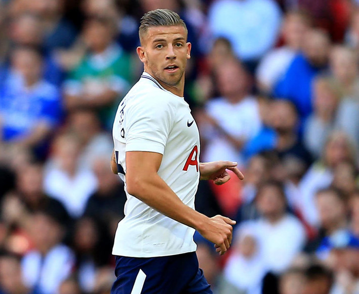 Trang Football London cho hay, ở động thái mới nhất, Arsenal cũng nhảy vào chèo kéo Alderweireld về sân Emirates nhằm gia cố chất thép cho hàng thủ.