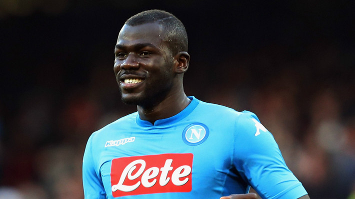 MU đang rất muốn có Kalidou Koulibaly nhằm tăng cường sức mạnh hàng công, thế nhưng sẽ là không dễ cho họ bởi Napoli muốn con số là 100 triệu Euro cho bản hợp đồng này.