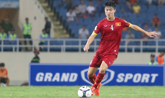 Duy Mạnh sẽ cùng Đình Trọng và Ngọc Hải tạo thành bộ 3 lá chắn trước khung thành của đội tuyển Việt Nam. Duy Mạnh sở hữu sự chắc chắn và quyết liệt, đây là những phẩm chất kiên quyết cho một cầu thủ thi đấu vị trí trung vệ.