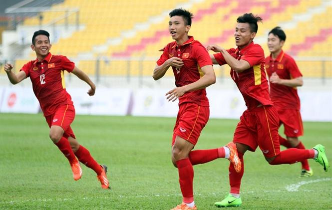 Chưa tính các trận đấu cúp và giao hữu, Văn Hậu đã có trên 30 trận ở mọi đấu trường. Cầu thủ quê Thái Bình chỉ được nghỉ thi đấu hồi đầu năm vì chấn thương sau vòng bảng U23 châu Á 2018.