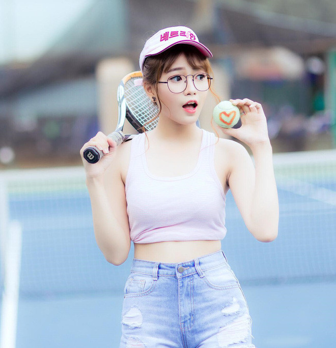 An Vy sở hữu gương mặt xinh xắn, đáng yêu cùng phong cách sự ngọt ngào.