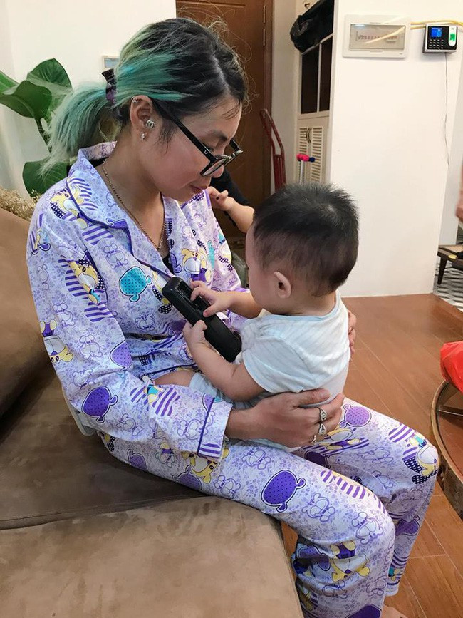 Mới đây, trên trang cá nhân của mình, Hằng Túi đã chia sẻ một bài viết dài khiến những ai quan tâm tới hot mom này cũng như là hai mẹ con hot girl Bella - Peter một phen hoang mang, lo lắng.