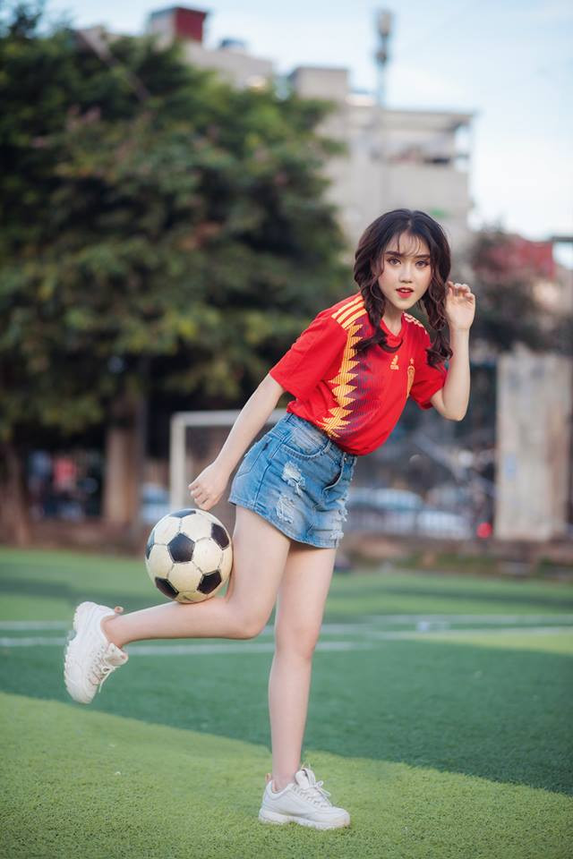 Quan trọng hơn là bóng đá Tây Ban Nha tìm lại vị thế của mình tại giải đấu bóng đá lớn nhất hành tinh như World Cup.