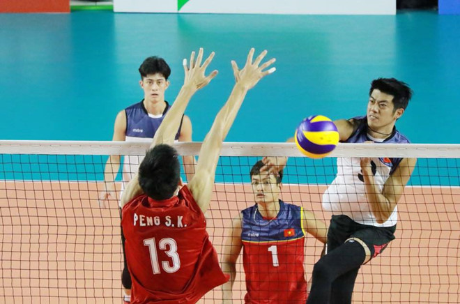 Vượt qua Trung Quốc, bóng chuyền nam Việt Nam lập kì tích: Tuyển bóng chuyền nam Việt Nam vừa gây bất ngờ tại ASIAD 18 khi đánh bại tuyển bóng chuyền nam Trung Quốc. Trước đối thủ được đánh giá mạnh hơn, chủ công Từ Thanh Thuận cùng đồng đội xuất sắc vượt khó để đánh bại đối phương với tỷ số 3-2.