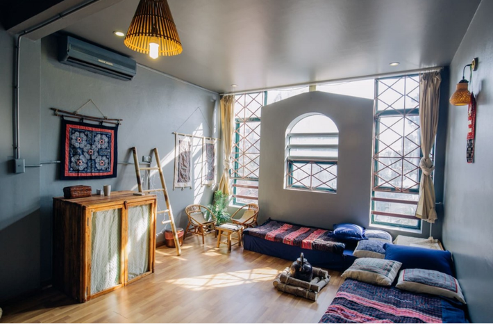 Những homestay được trang trí theo phong cách vintage ngày càng trở nên phổ biến tại Hà Nội và các tỉnh thành trong cả nước. Những ngôi nhà này không chỉ đẹp về hình thức mà còn giúp những vị khách của mình có cơ hội ngược dòng về quá khứ.