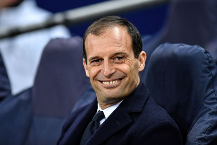 Nếu Allegri tiếp quản ghế HLV Chelsea, ông sẽ đưa 3 cầu thủ của Juventus tới gồm Miralem Pjanic, Federico Bernardeschi và Rodrigo Bentacur.