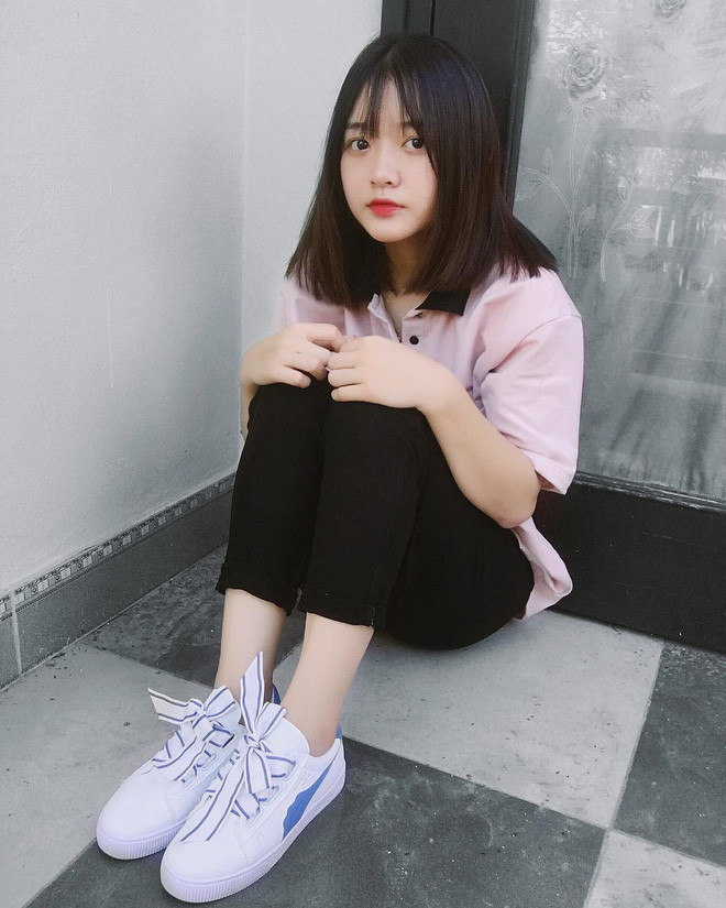 Cùng ngắm thêm những hình ảnh khác của Khánh Linh - cô bạn nữ sinh Lào Cai nổi bật trên MXH những ngày qua.