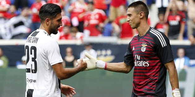 Tuy đã mang về Alisson Becker với giá 67 triệu bảng, nhưng Liverpool vẫn dành sự chú ý đặc biệt cho sao trẻ người Đức là Odisseas Vlachodimos.