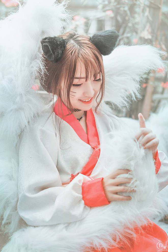 Không chỉ sở hữu gương mặt xinh xắn, giọng nói dễ thương, nữ streamer Nhật Hoa còn có khá nhiều tài lẻ như vẽ, làm Vlog và cosplay.