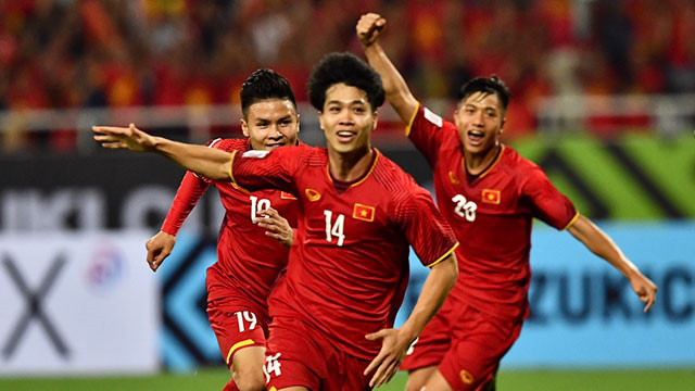 Trước những thành tích phá lưới đầy ấn tượng của Công Phượng trước Malaysia, NHM bóng đá Việt Nam rất kỳ vọng tại hai trận chung kết AFF Cup tới đây, Công Phượng sẽ nổ súng và cùng các đồng đội giành chiếc cúp vô địch sau một thập kỷ chờ đợi.