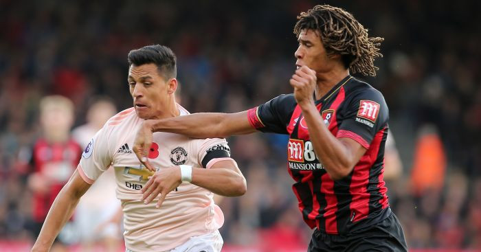 HLV Jose Mourinho muốn bổ sung thêm trung vệ và cái tên mới nhất lọt vào tầm ngắm là Nathan Ake.