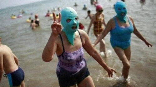 Nhiều người không lo cơ thể đen, họ chỉ sợ "mặt tiền" xấu.
