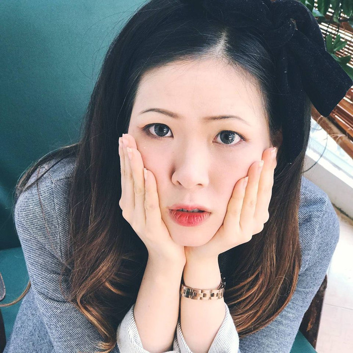 Nữ CEO 9X - Cathy Thảo Trần gây ấn tượng ban đầu bằng vẻ tự tin và cực kì cuốn hút. Cũng chính nhờ đường lối đứng đắn và phần thuyết trình khá trôi chảy, cô nàng này đã huy động được số vốn là 1 tỷ đồng cho dự án thuê nhà của mình.