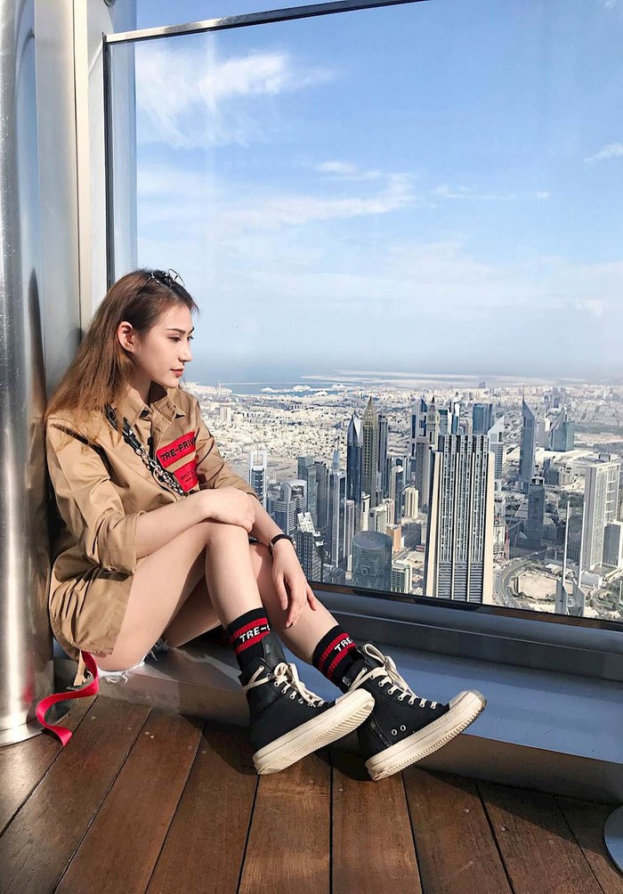 Không chỉ gây ấn tượng bằng vẻ ngoài bề ngoài, Quỳnh Như còn được đông đảo mọi người yêu quý bởi tài năng nghệ thuật của cô qua vai trò mẫu ảnh, diễn viên. Các shoot hình của Quỳnh Như rất có hồn và toát lên được thần thái của một người mẫu chuyên nghiệp.