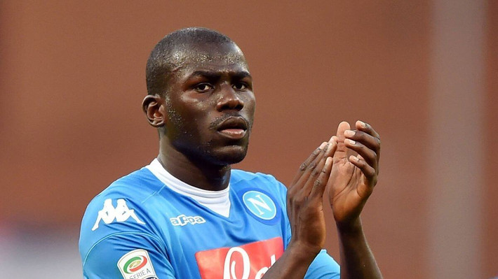 Chuyển nhượng cầu thủ từ Goal, Jose Mourinho đang dành sự quan tâm đặc biệt đến Kalidou Koulibaly, trung vệ đang được Real chăm sóc đặc biệt thời gian qua.