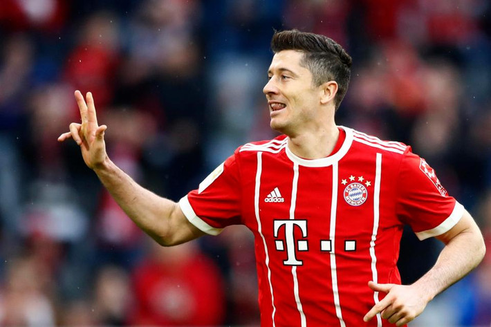 Chuyển nhượng bóng đá mới nhất từ Mundo Deportivo, Real "đi đêm" thành công với Lewandowski với con số là 70 triệu euro. Ảnh: Mundo Deportivo