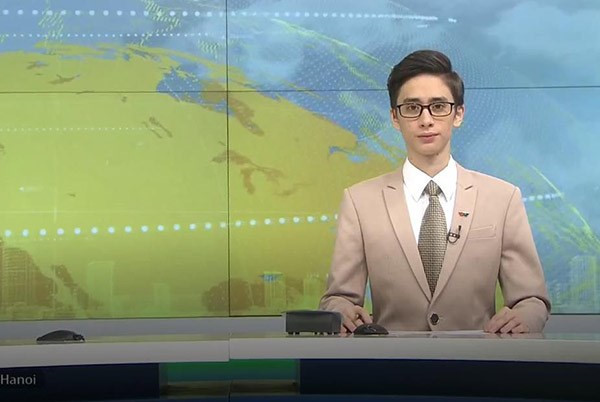 Daniel Shulyndin (SN 1998) là chàng MC ngoại quốc của bản tin thời sự của kênh VTV4 Đài Truyền hình Việt Nam (VTV). Anh chàng này gây chú ý bằng khuôn mặt khôi ngô, tuấn tú và có nét vô cùng thư sinh.