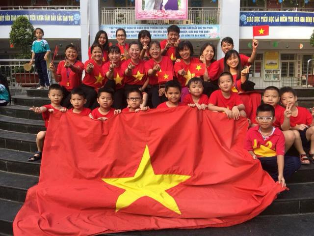 Theo thông tin nhận được từ các trường tại TP HCM, các hoạt động học tập, thi cử trong chiều 27/1/2018 sẽ được các trường dời đến tuần kế tiếp nhằm đảm bảo việc đi lại an toàn cho sinh viên.