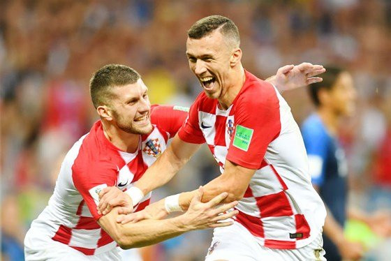 Giới truyền thông xứ sương mù cho hay, MU duyệt chi 92 triệu bảng để "bốc" cặp cánh Ivan Perisic và Ante Rebic.
