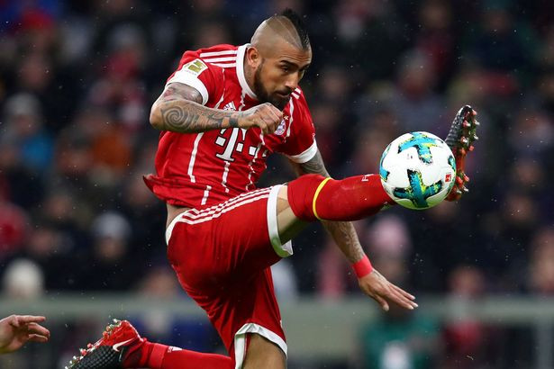 Tin chuyển nhượng cầu thủ từ Sport1, Vidal khẳng định sẽ gắn bó với Bayern Munich trước ve vãn của M.U lẫn Chelsea. Ảnh: Sport1