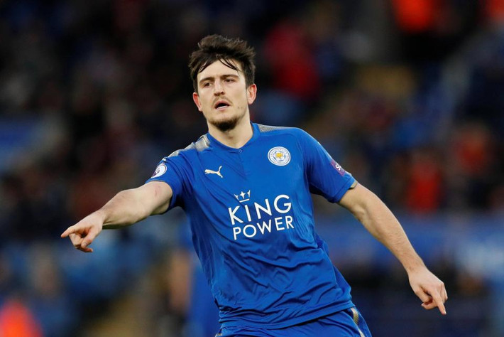 Guardiola rất ấn tượng với phong độ của Maguire kể từ sau khi anh chuyển đến Leicester từ Hull hồi hè. Chính vì thế, ông đã yêu cầu các sếp ở Etihad đưa ra lời đề nghị 50 triệu bảng mua Maguire khiến Leicester khó có thể chối từ. Ảnh: Goal