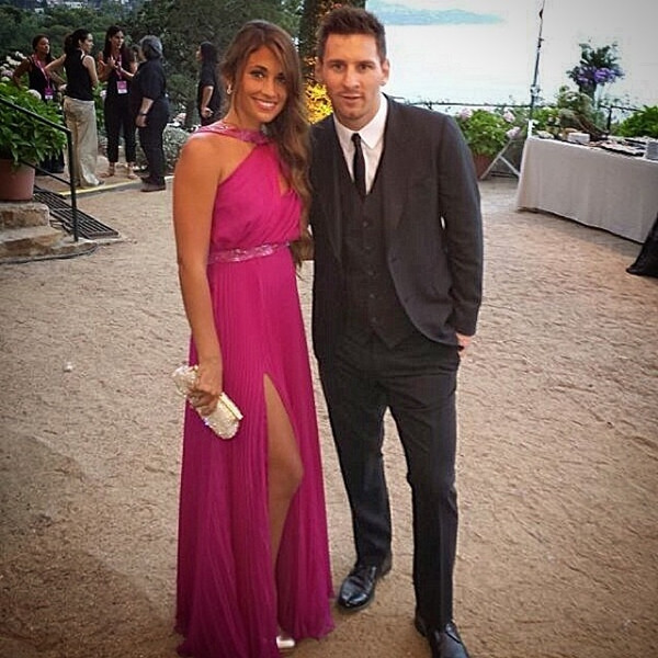 Theo nhận xét của giới mộ điệu, vợ chồng Antonella – Messi không chỉ là cặp trai tài gái sắc mà còn là gia đình mẫu mực trong làng bóng đá thế giới.
