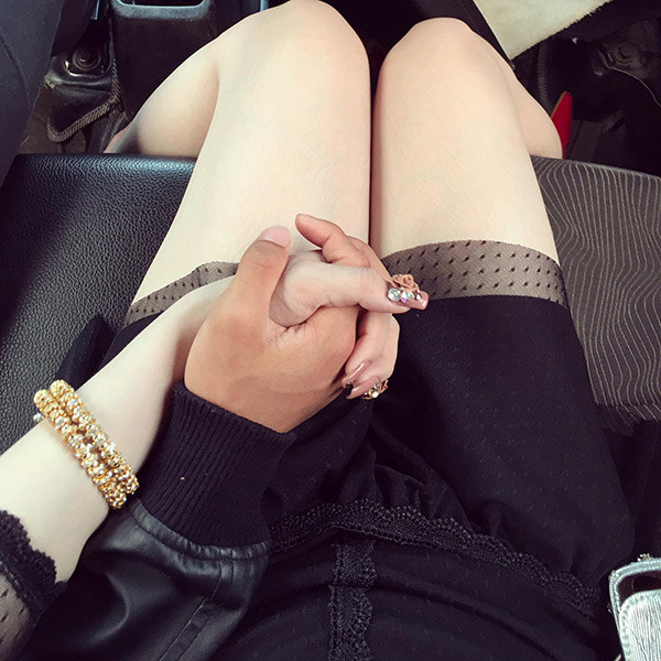 Có thể nói, hành động của Văn Thanh và người yêu là điểm sáng cho những câu chuyện tình yêu của các cầu thủ U23 Việt Nam sau hàng loạt những scandal không đáng có của người yêu Xuân Trường hay mới nhất là bạn gái tin đồn của thủ môn Nguyễn Văn Hoàng.