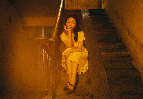 Trong guồng quay của sự nổi tiếng, hot girl World Cup Trâm Anh được rất nhiều người tìm đến và làm quen nhưng cô chỉ im lặng và từ chối với lý do không phù hợp để bắt đầu 1 mối quan hệ tình cảm.