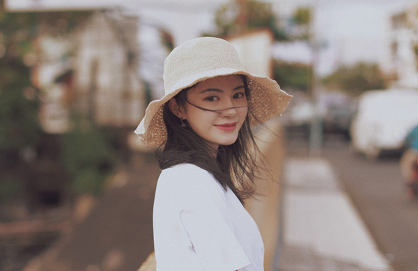 Thường đi chụp ảnh cho người khác, Quân Quân cũng không quên tự chụp và retouch ảnh cho riêng mình.