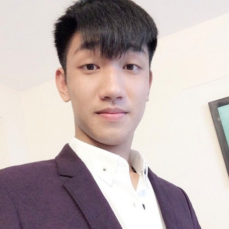 Trọng Đại là một trong những cầu thủ mặc veston đẹp nhất đội tuyển và không phủ nhận được việc mỗi khi khoác lên mình trang phục này thì tuyển thủ U23 Việt Nam trở nên vô cùng đĩnh đạc và ra dáng.