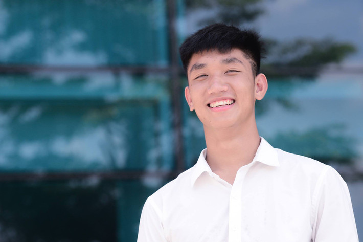 Thậm chí, Trọng Đại còn được nhiều người gọi là "soái ca" sơ mi trắng của U23 Việt Nam.