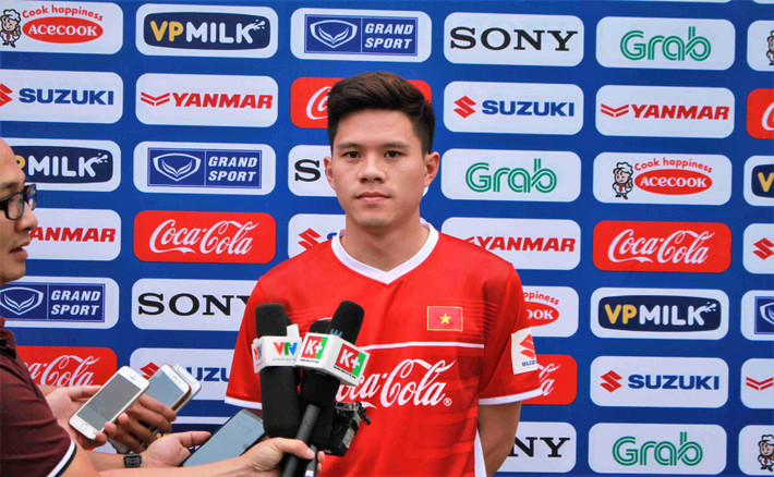 Những chấn thương vụn vặt đã khiến Thanh Hào gặp nhiều khó khăn ở V.League 2017, 2018. Thật hiếm có một trung vệ ở bất kỳ CLB nào lại bị thay ra nhiều như cầu thủ này. Tuy nhiên, khi việc gọi cựu cầu thủ của CLB Hà Nội FC cho chuyến tập huấn AFF Cup 2018 của HLV Park cũng là điều bất ngờ vì phong độ của Hào không thực sự ấn tượng.