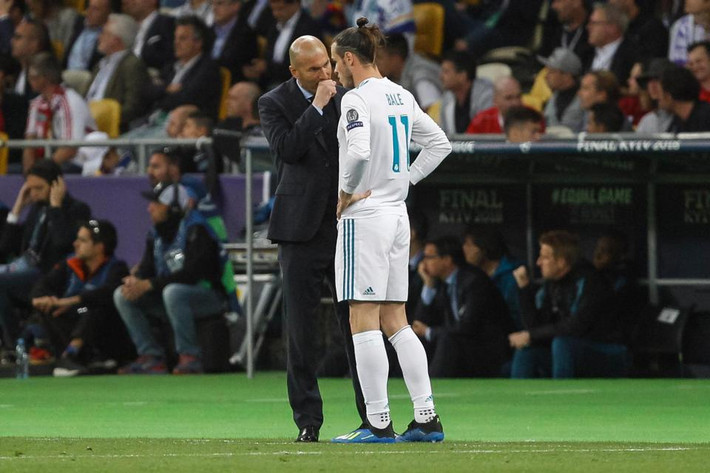 Tờ The Sun tiết lộ, Zinedine Zidane không nói chuyện với Bale và rất có thể đây là động thái đẩy Bale ra đi.