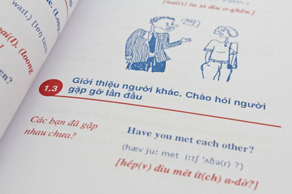 Thêm nữa nhiều người cũng góp ý rằng người học nhìn vào phiên âm quốc tế để đọc chứ không nhìn vào phiên âm thuần Việt. Tiếng và âm là hai cái khác nhau, nếu phiên âm như các kiểu trên thì đúng là ai cũng có thể đọc được một cách dễ dàng nhưng không thể thể hiện hết các âm nhấn, âm đuôi.
