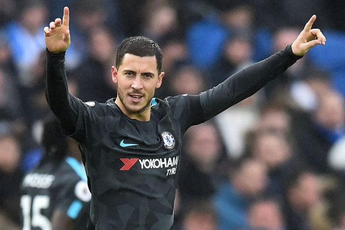 Tin chuyển nhượng cầu thủ từ London, dù đã lập cú đúp trong chiến thắng mới nhất của Chelsea nhưng Hazard vẫn bị Conte "dằn mặt".