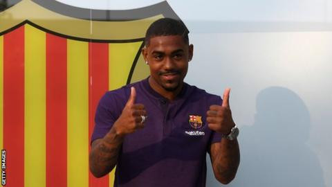 Theo ông Monchi, Bordeaux khi đó đã đồng ý các điều khoản chuyển nhượng (dù 2 bên chưa kí chính thức bất cứ một giao kèo nào), còn tiền vệ người Brazil chuẩn bị đáp chuyến bay tới Rome để kiểm tra y tế và ký hợp đồng.