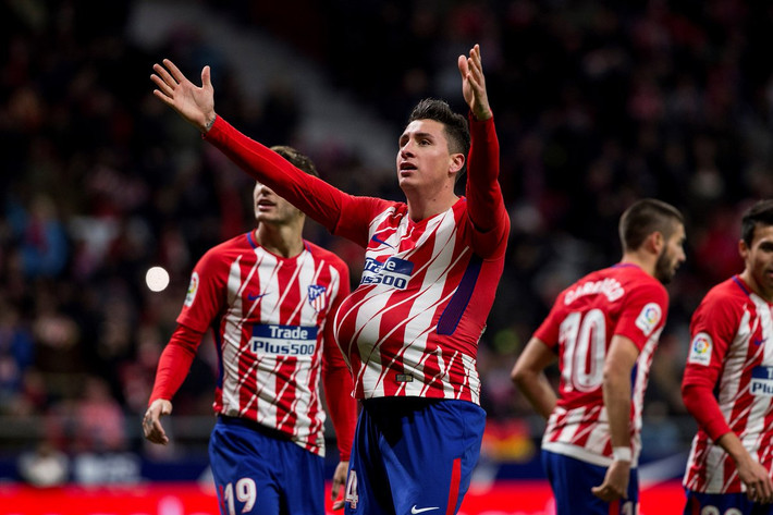 Mục tiêu mà Real Madrid muốn đưa về để gia cố hàng thủ là Jose Gimenez của CLB Atletico Madrid. Ảnh: AS