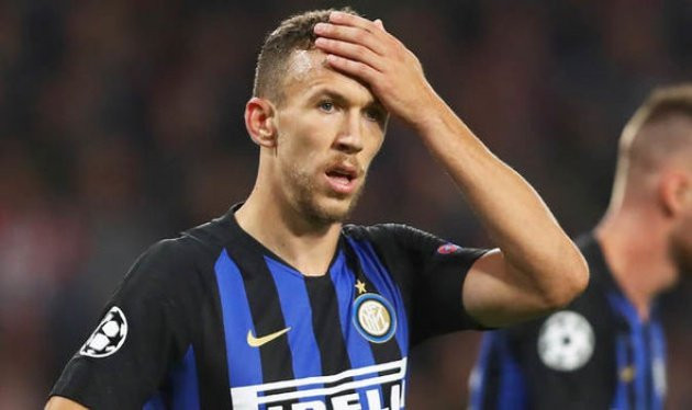 MU đã không ký hợp đồng với Ivan Perisic bởi vì Ed woodward đã từ chối trả thêm 3 triệu bảng cho câu lạc bộ chủ quản của cầu thủ này là Inter Milan.