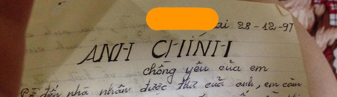 Mới đây, một cô con gái đã tìm thấy bảy lá thư tình của bố mẹ từ cách đây hơn 20 năm trước. Đọc những dòng tình cảm chan chứa, cô cảm thấy quá ngỡ ngàng.