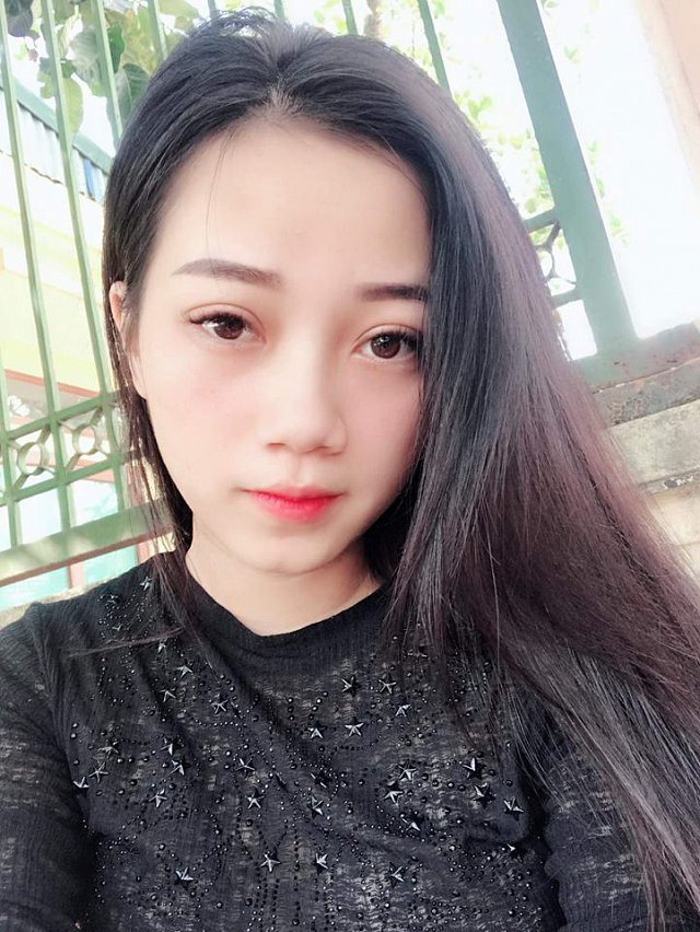 Những tấm hình diện bikini khoe 3 vòng đều đặn đã khiến nhiều người cảm thấy ngưỡng mộ. Thậm chí nhiều người còn tỏ ra tiếc nuối khi cô bị phụ tình vào dịp tết trung thu.